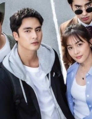 Cuộc Chạy Đua Của Tình Và Tiền